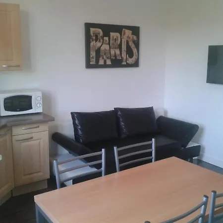 Gites Poirier Bazin Montry Room photo