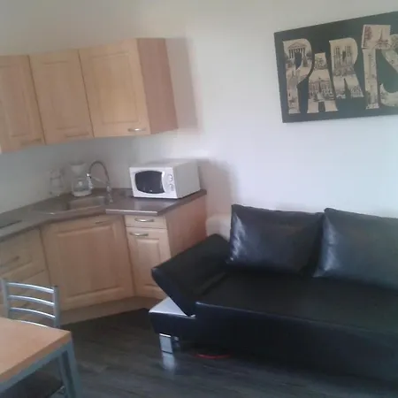 Gites Poirier Bazin Montry Room photo